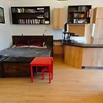 Sauna Apartement, 3 Bedrooms, Praha 8