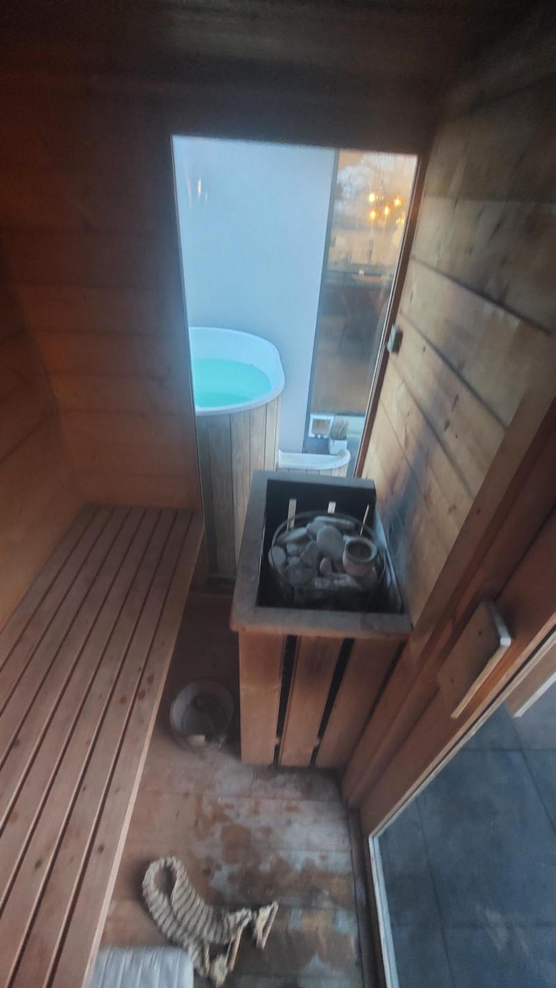 Apartment Sauna Apartement, 3 Bedrooms, 8 Prag